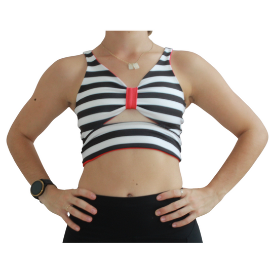 QUEEN OF HEARTS RUNNING CROP TOP2 - KIDS COLLECTION